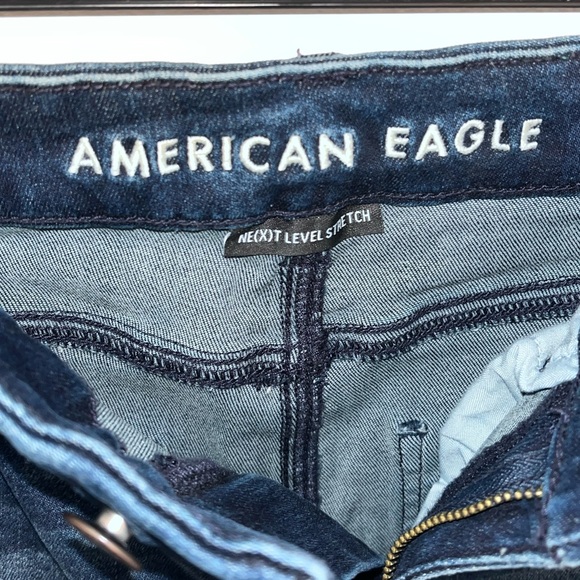 American Eagle Size 2S Next Level Stretch Distressed Dark Wash - Picture 3 of 4